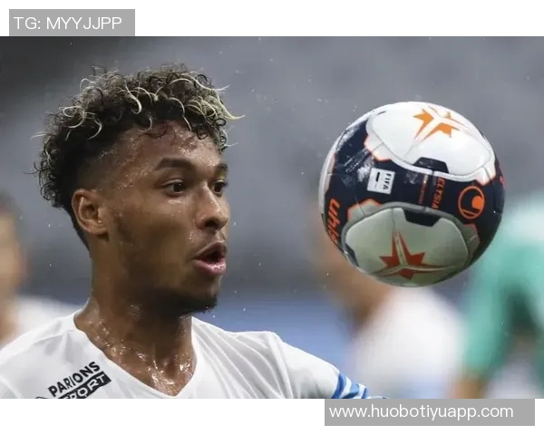 卡马拉实力大增成为众人瞩目的明星球员展现超凡表现